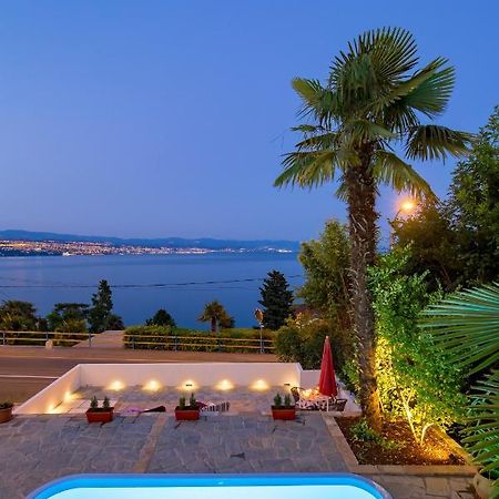 Apartmani Hrvatin Опатия Экстерьер фото