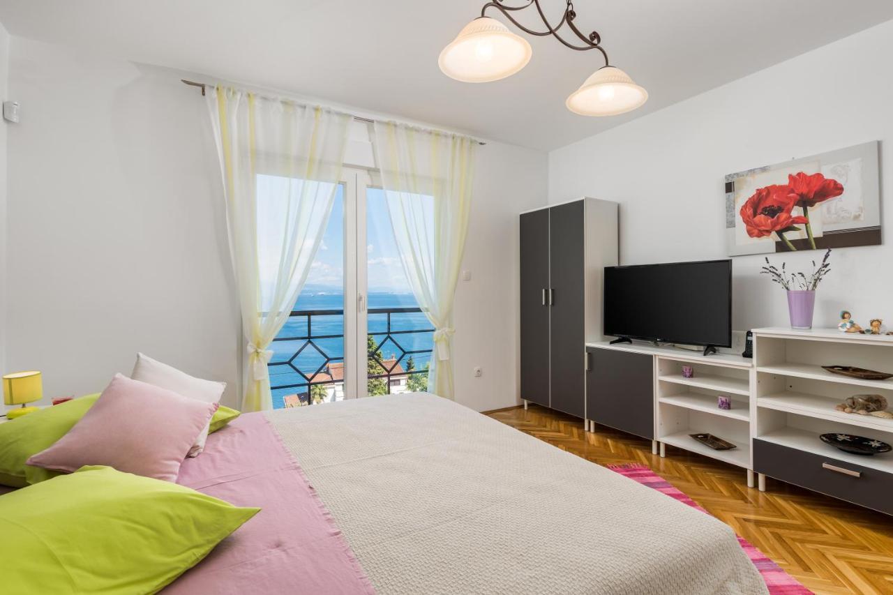 Apartmani Hrvatin Опатия Экстерьер фото