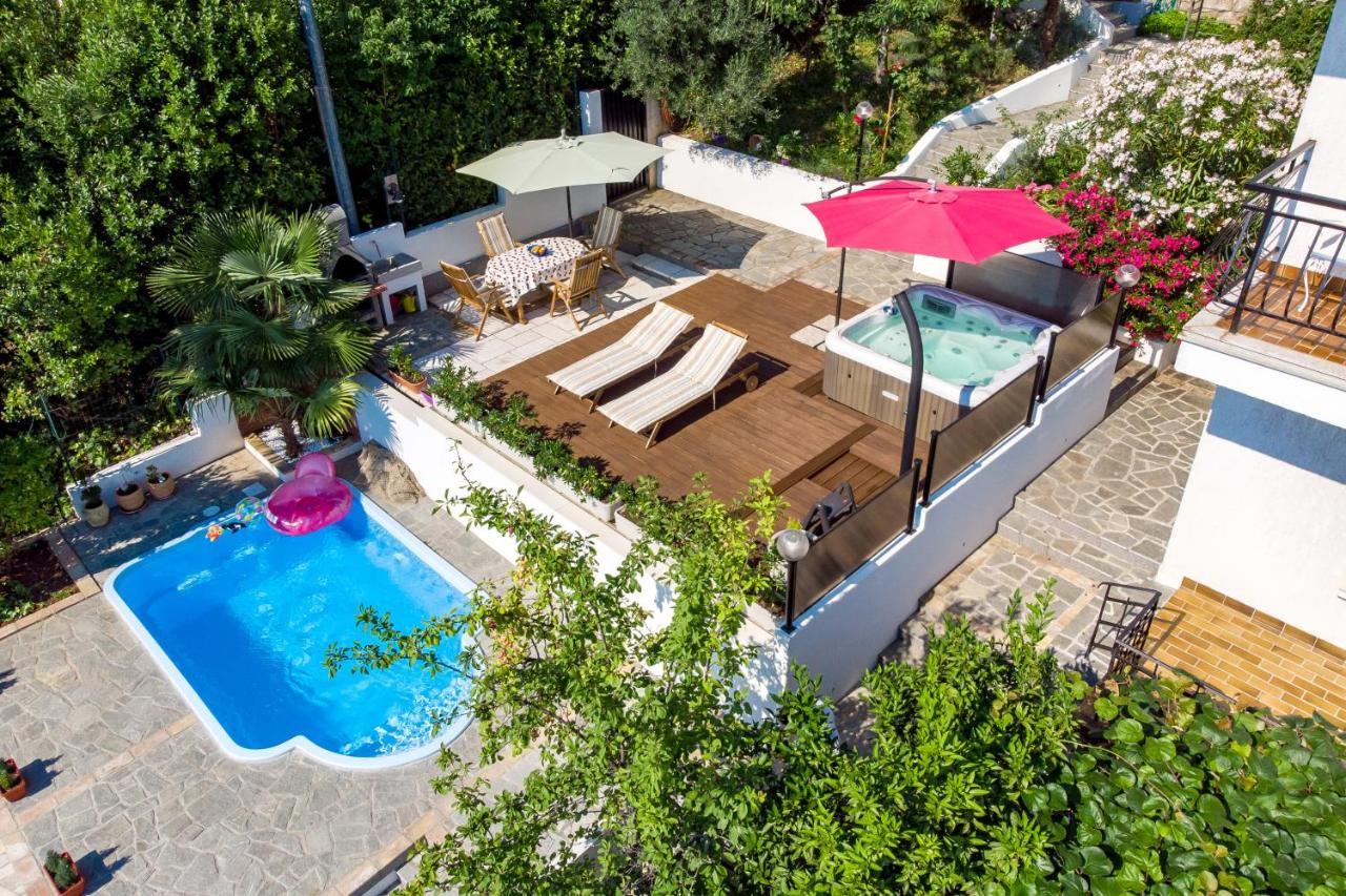 Apartmani Hrvatin Опатия Экстерьер фото