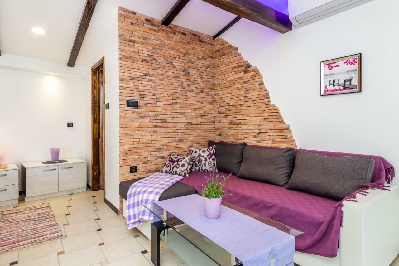 Apartmani Hrvatin Опатия Экстерьер фото