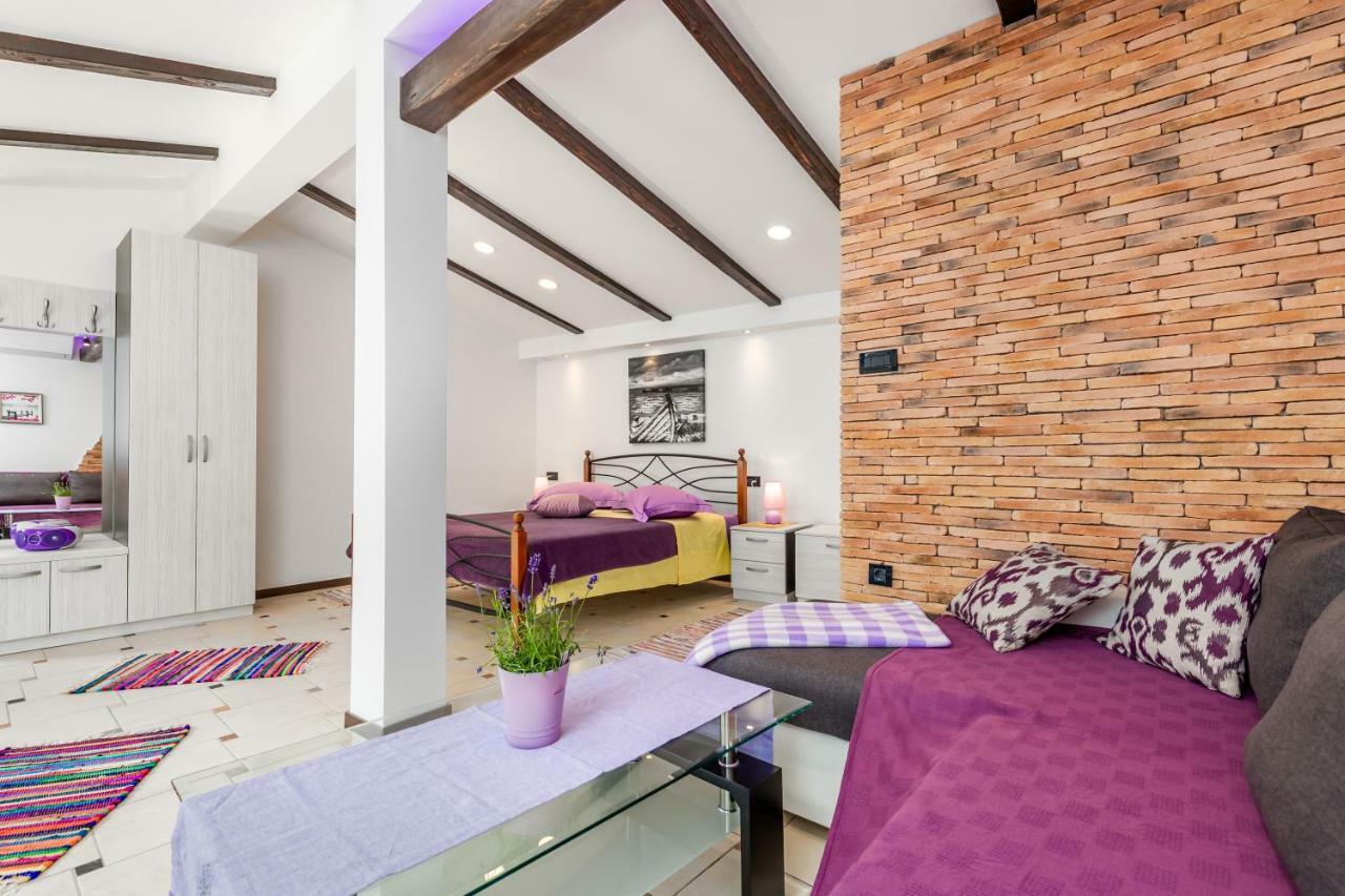 Apartmani Hrvatin Опатия Экстерьер фото
