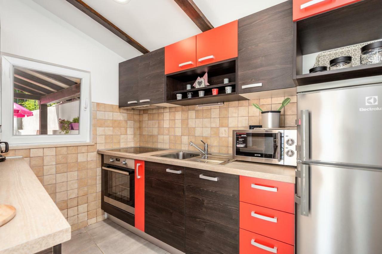 Apartmani Hrvatin Опатия Экстерьер фото