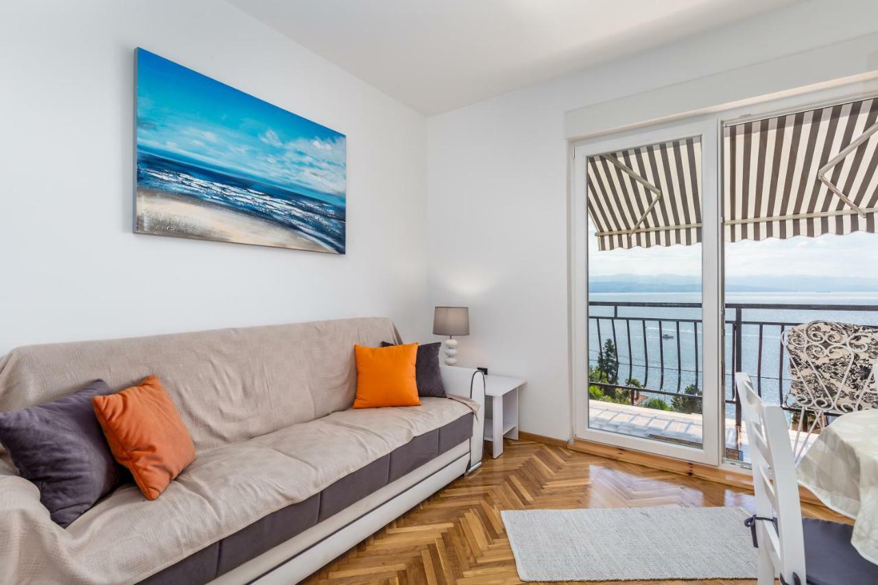 Apartmani Hrvatin Опатия Экстерьер фото