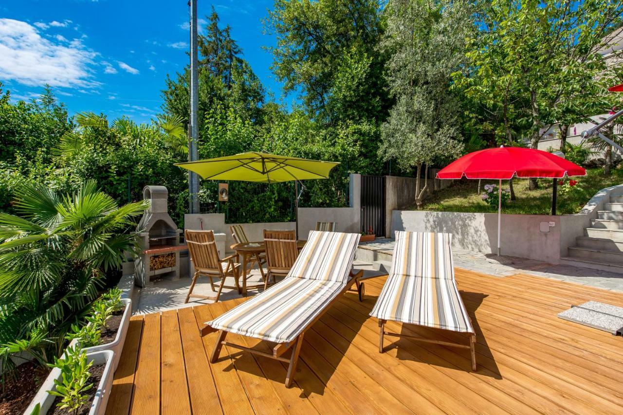 Apartmani Hrvatin Опатия Экстерьер фото