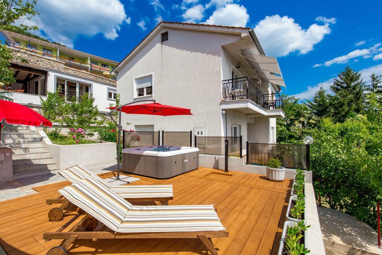 Apartmani Hrvatin Опатия Экстерьер фото